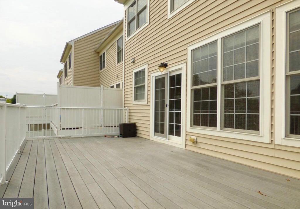 12731 EXCHANGE ROW 54