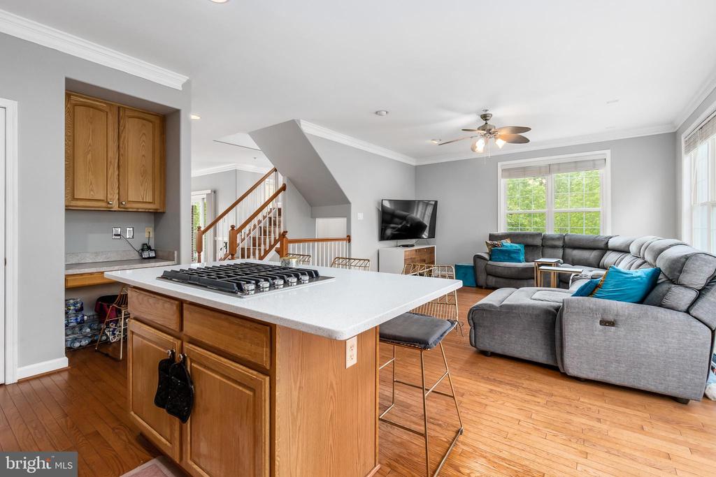 12731 EXCHANGE ROW 54