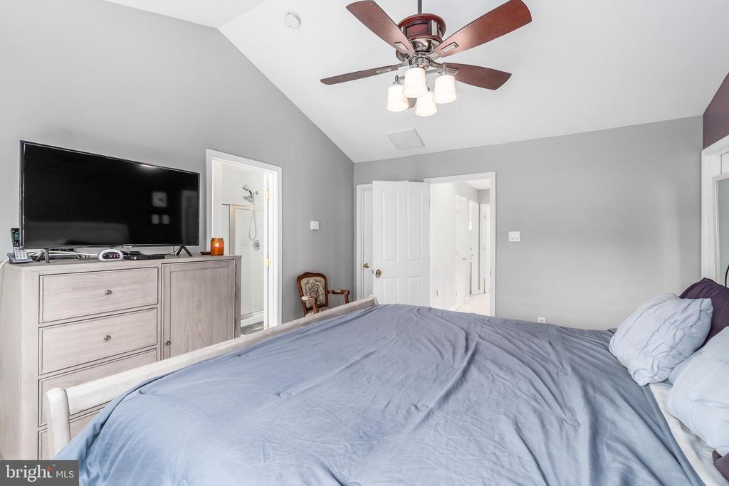 12731 EXCHANGE ROW 54