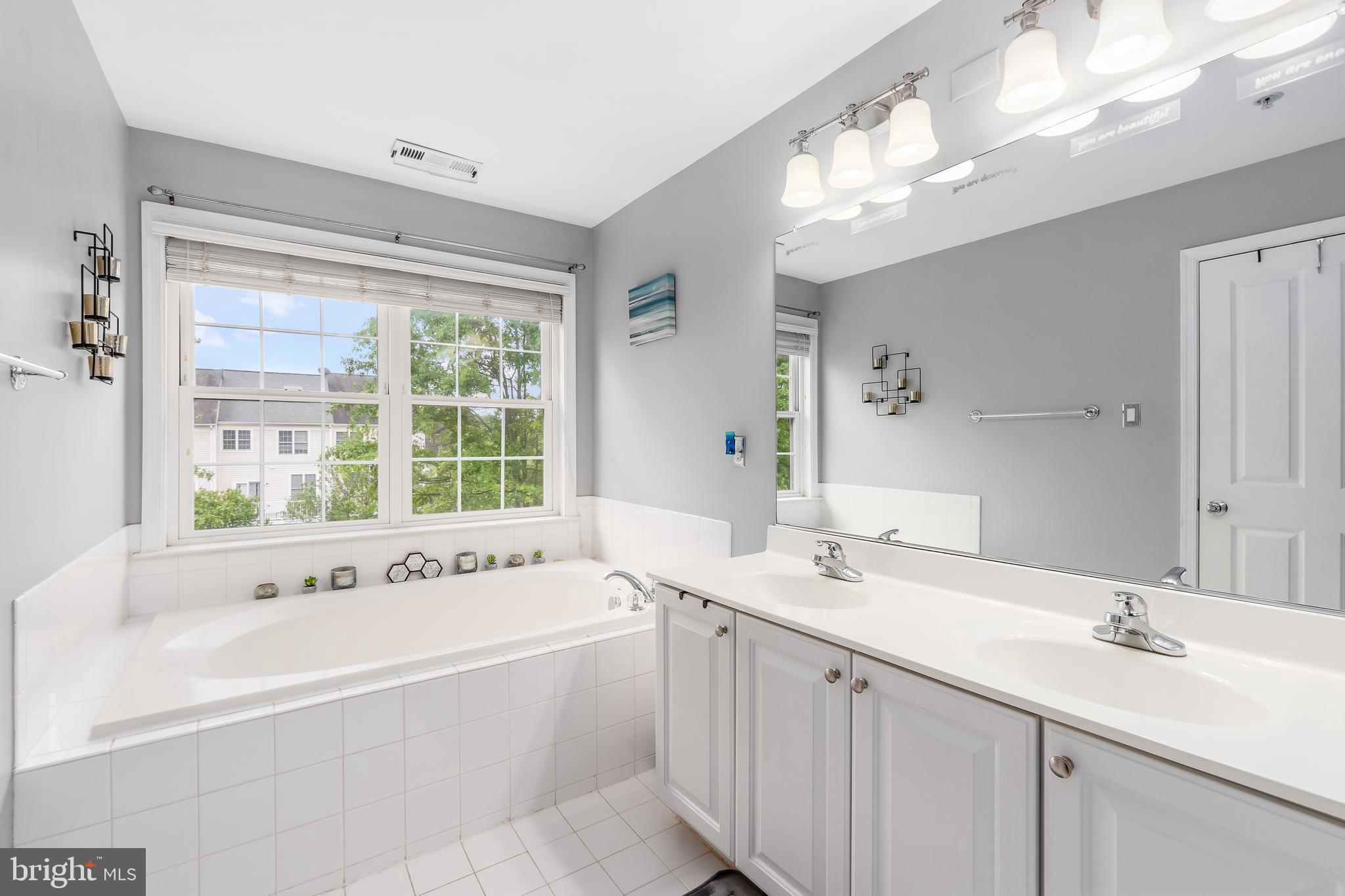 12731 EXCHANGE ROW 54