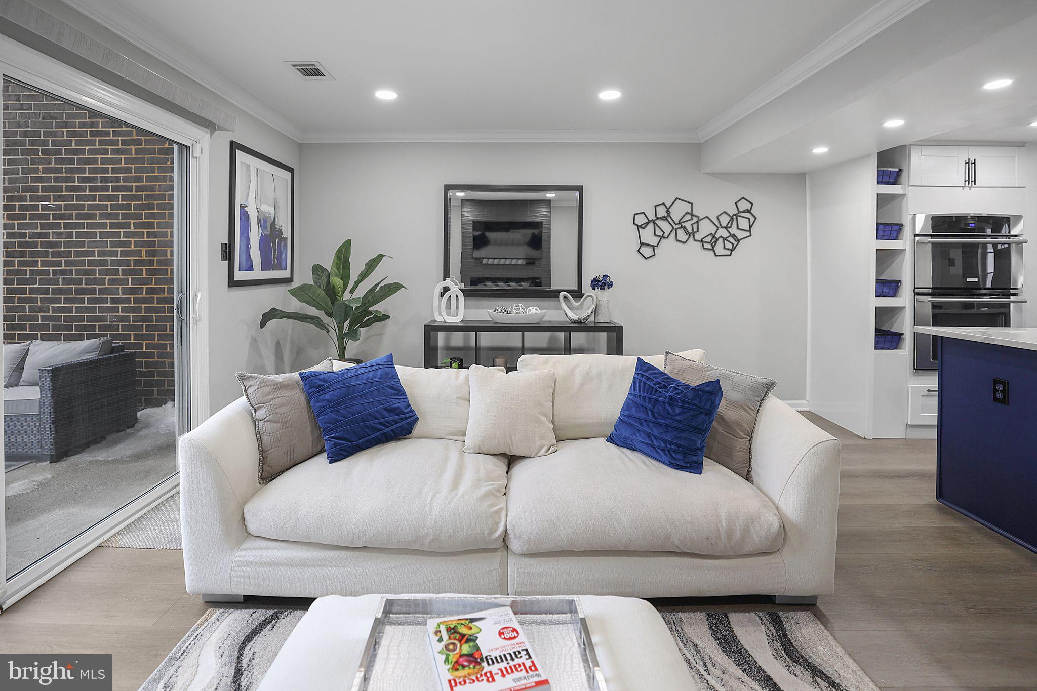 10023 CAMPUS WAY S 113