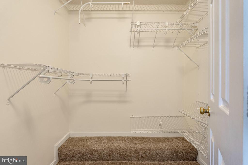 13830 LORD FAIRFAX PLACE
