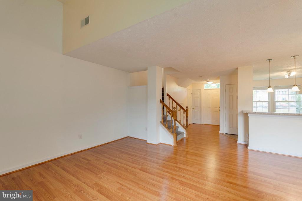 13830 LORD FAIRFAX PLACE