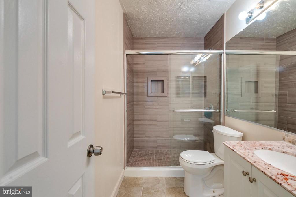 13830 LORD FAIRFAX PLACE