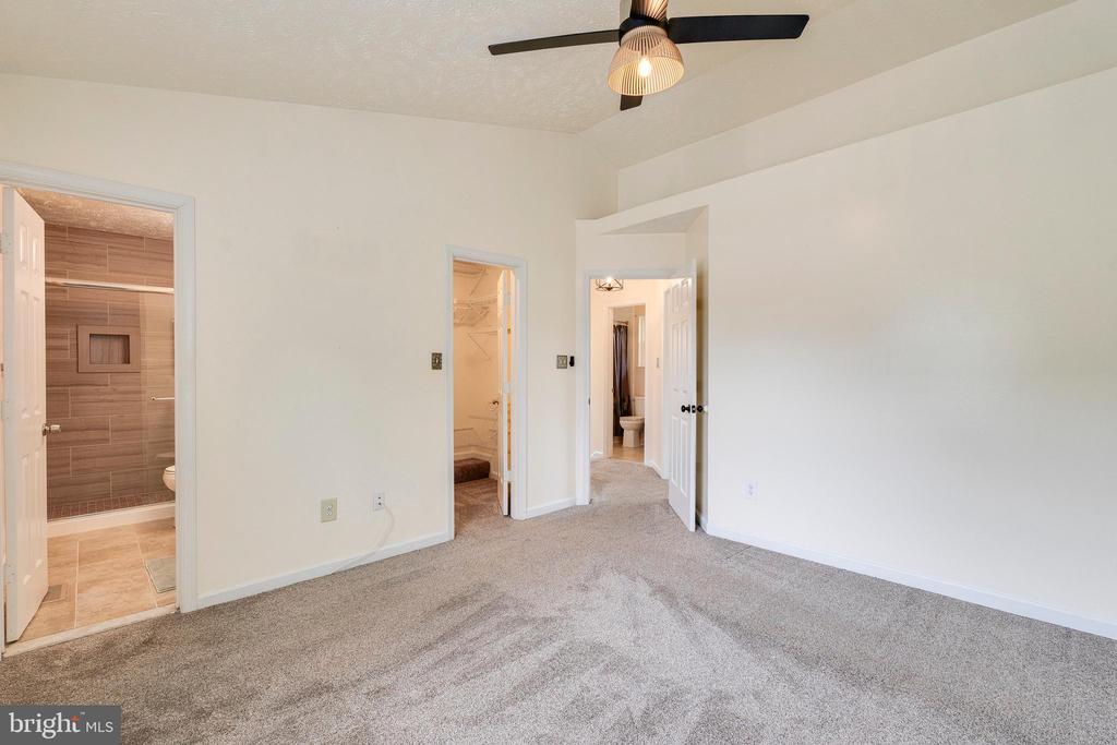 13830 LORD FAIRFAX PLACE