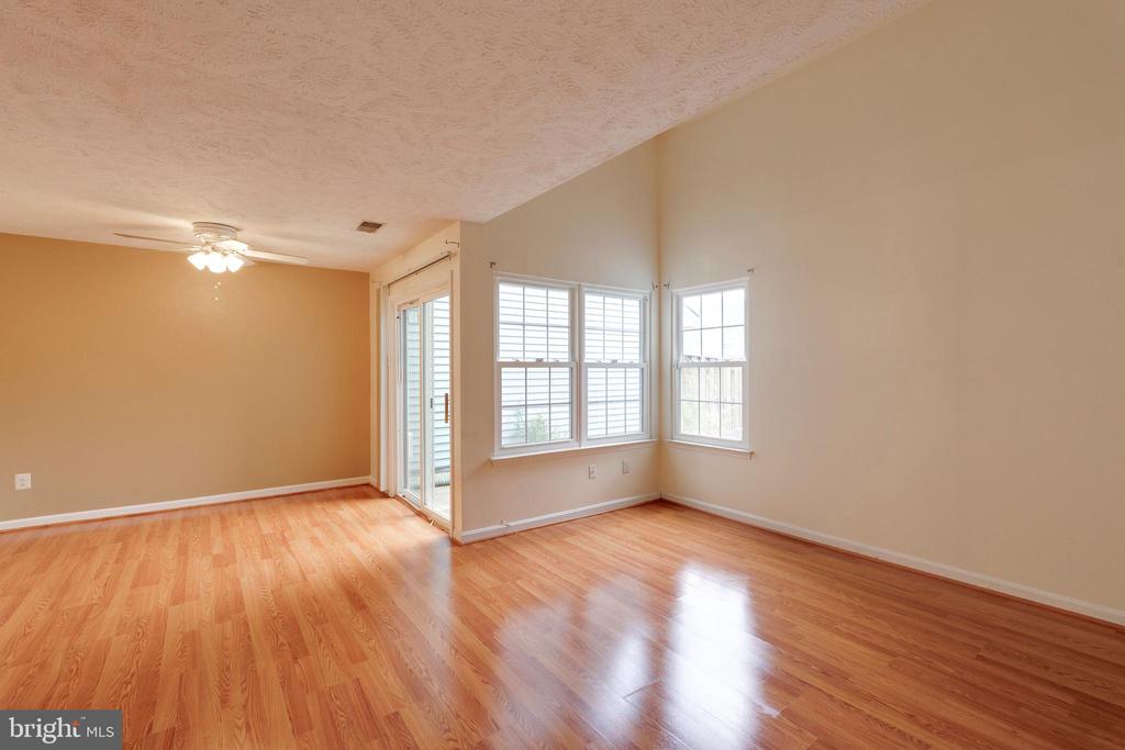 13830 LORD FAIRFAX PLACE