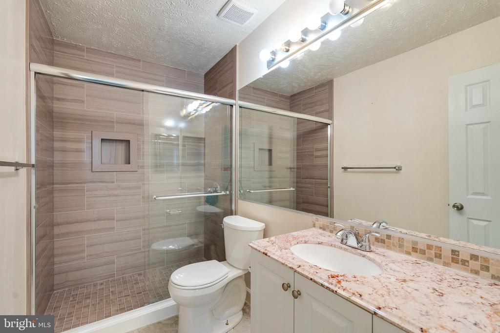13830 LORD FAIRFAX PLACE