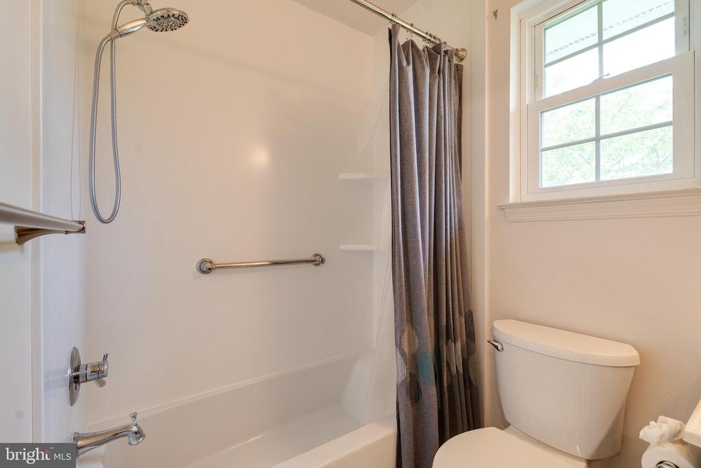 13830 LORD FAIRFAX PLACE