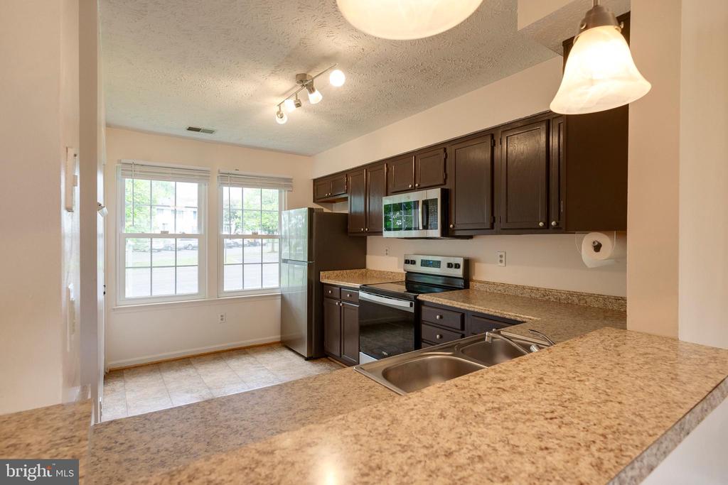 13830 LORD FAIRFAX PLACE