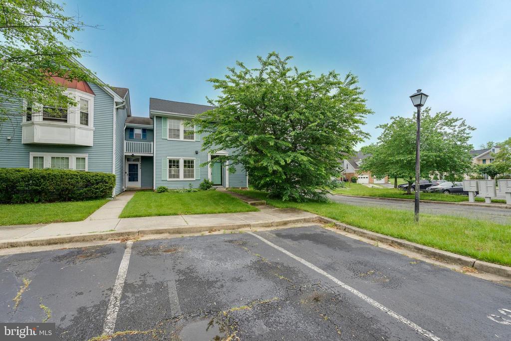 13830 LORD FAIRFAX PLACE