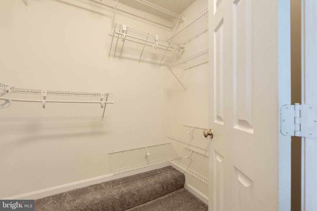 13830 LORD FAIRFAX PLACE