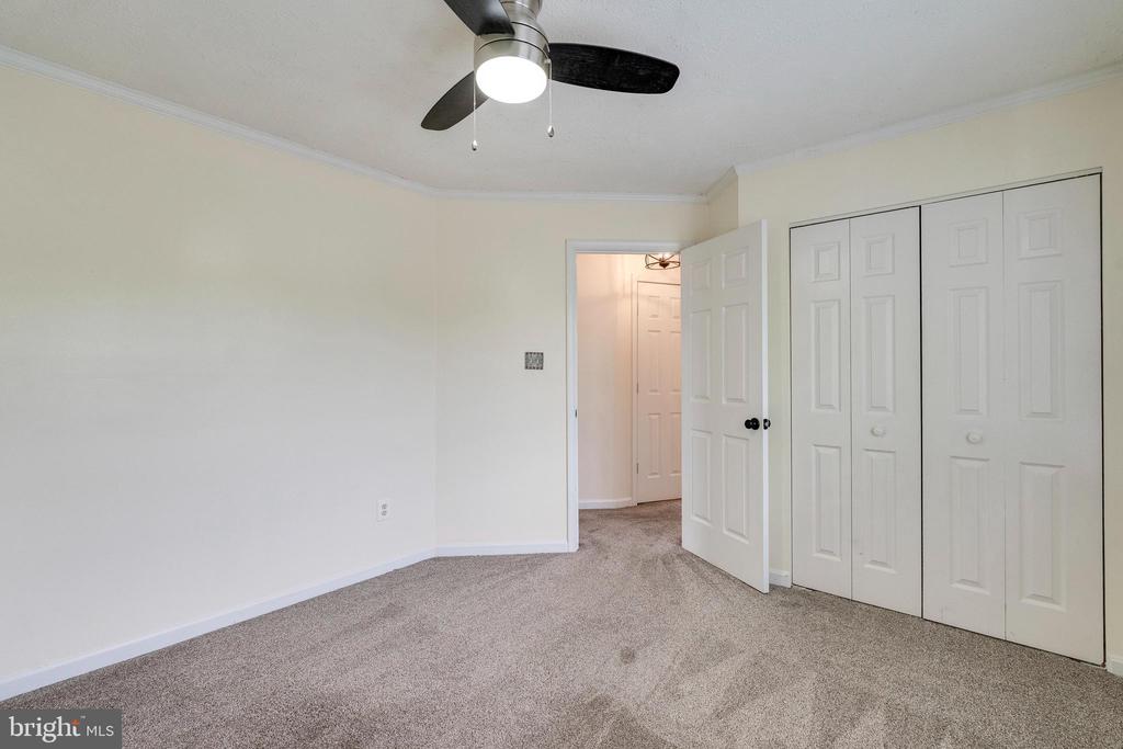 13830 LORD FAIRFAX PLACE