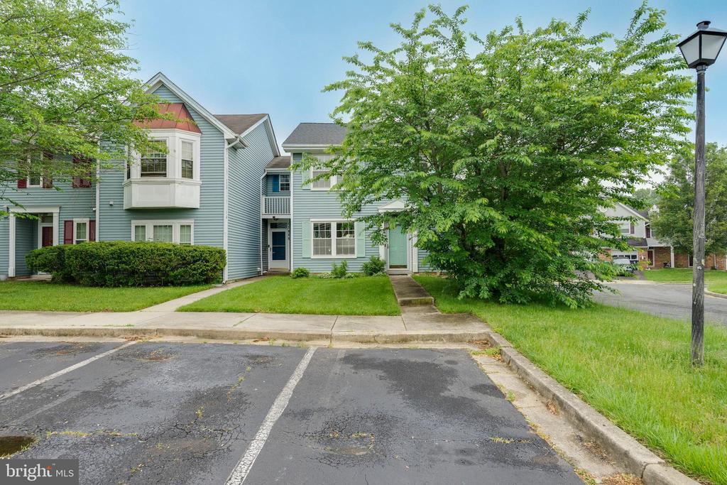 13830 LORD FAIRFAX PLACE