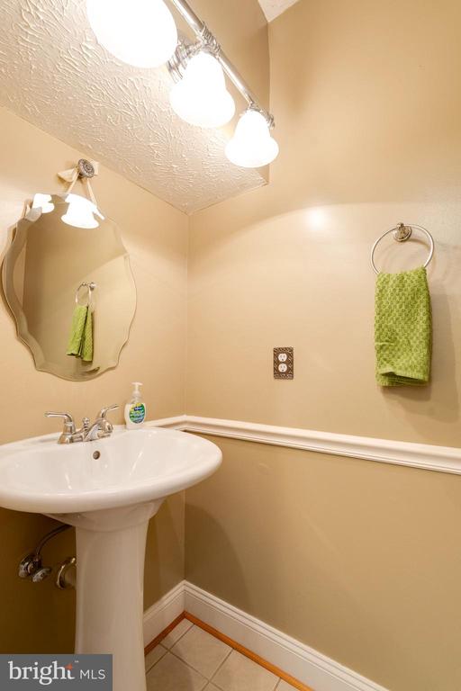 13830 LORD FAIRFAX PLACE