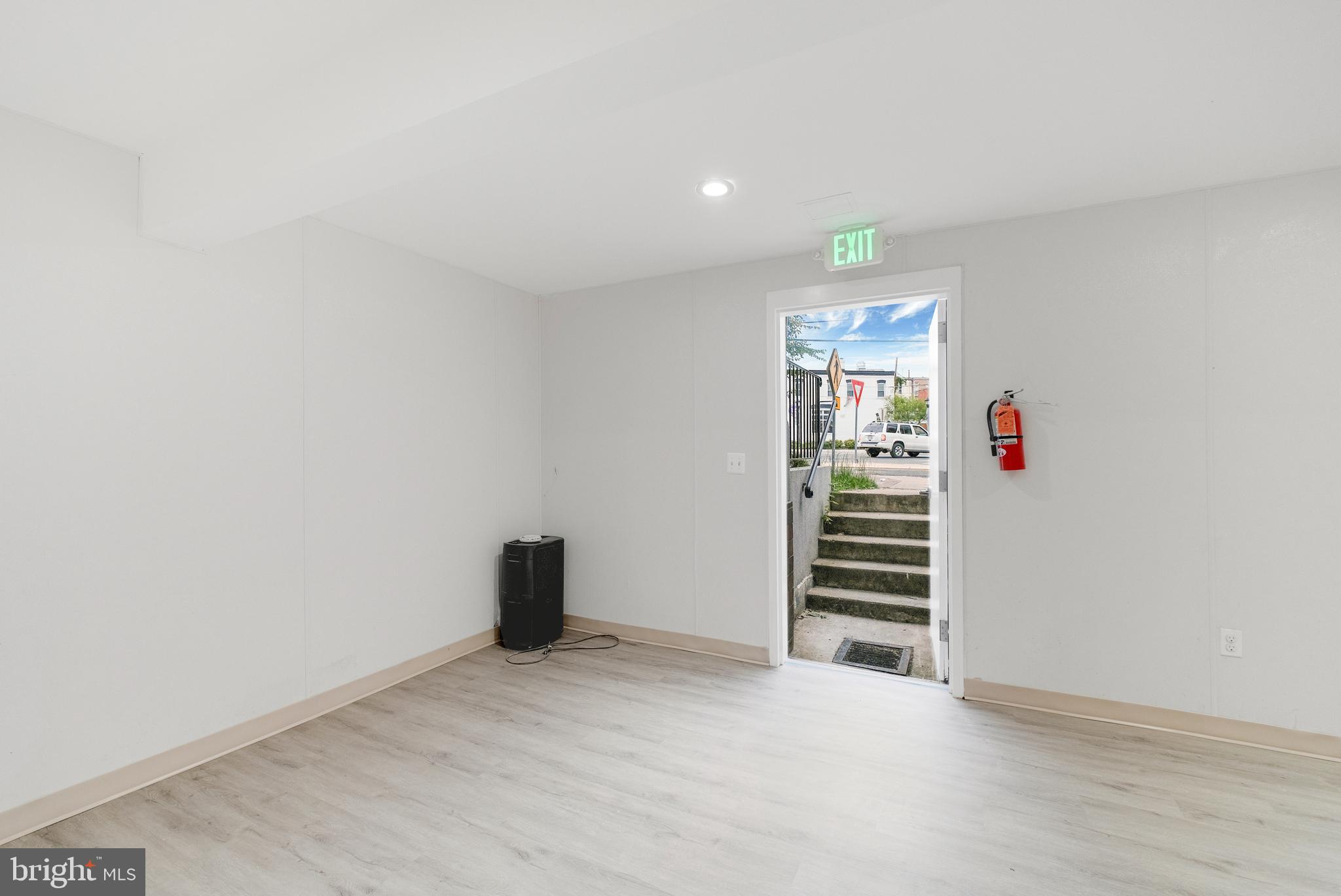3407 PERRY STREET