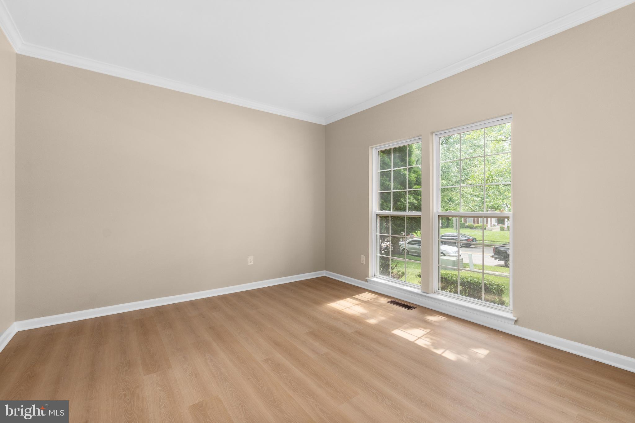 10314 TWIN KNOLL WAY