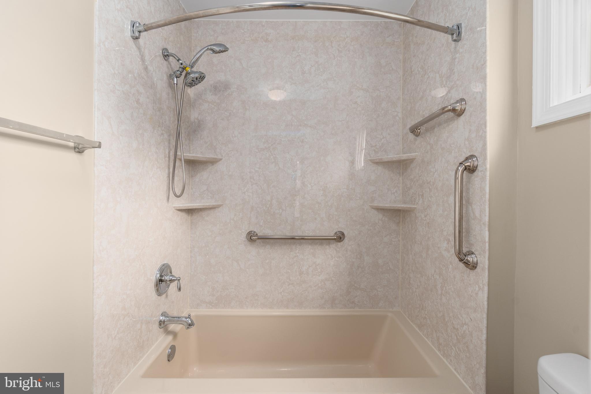 10314 TWIN KNOLL WAY