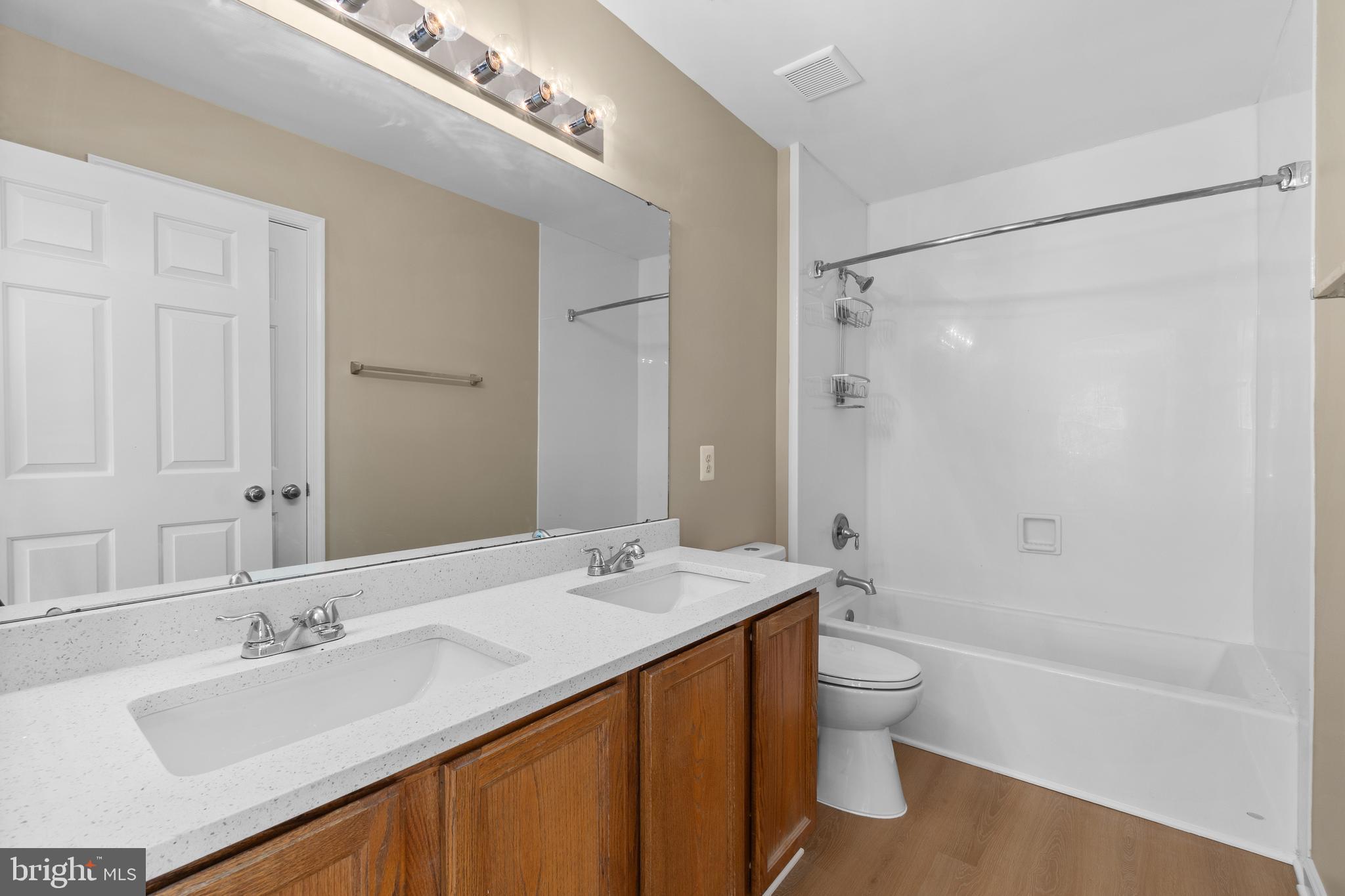 10314 TWIN KNOLL WAY