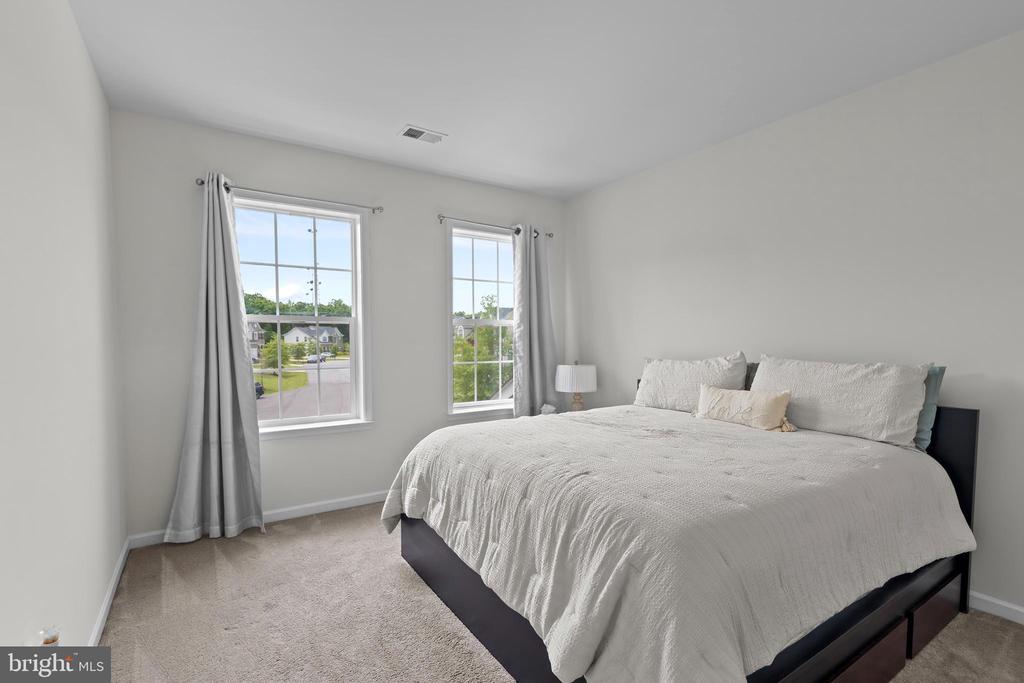 12916 STEAM MILL FARM DRIVE