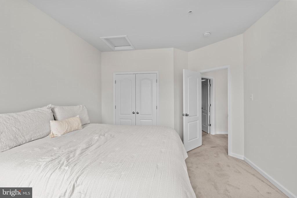 12916 STEAM MILL FARM DRIVE