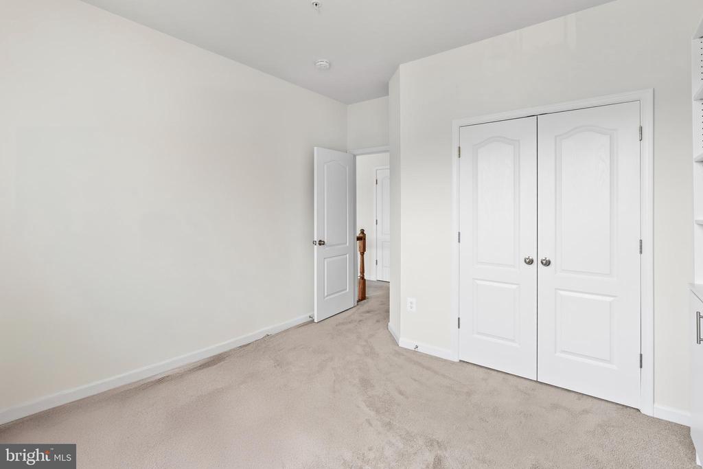 12916 STEAM MILL FARM DRIVE