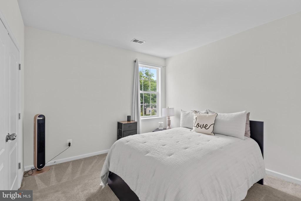 12916 STEAM MILL FARM DRIVE