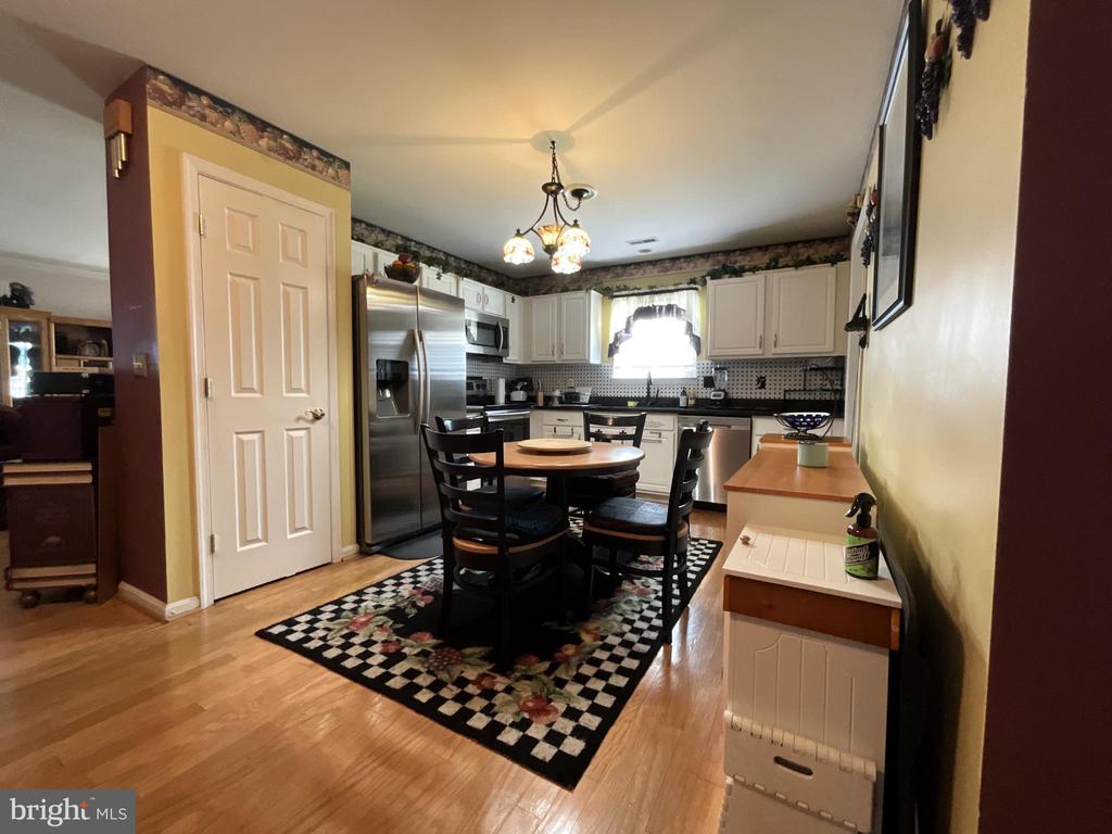 7324 SUMMERWIND CIRCLE
