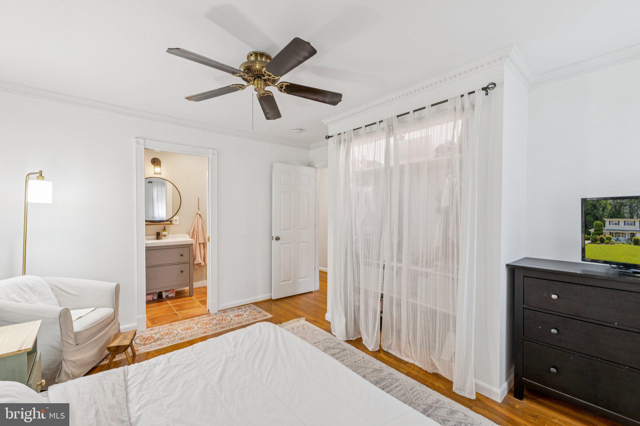 7811 DEN MEADE AVENUE