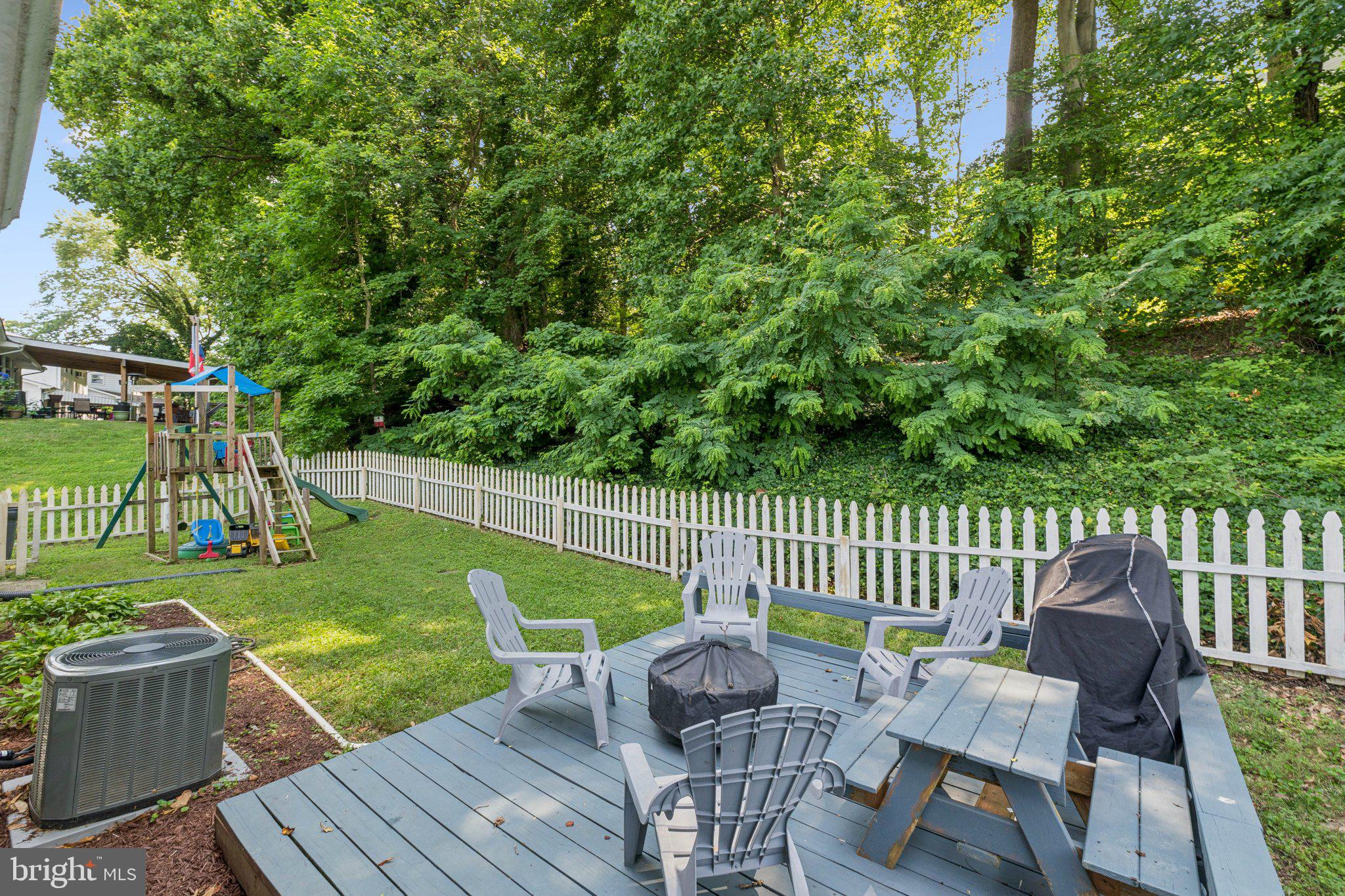 7811 DEN MEADE AVENUE