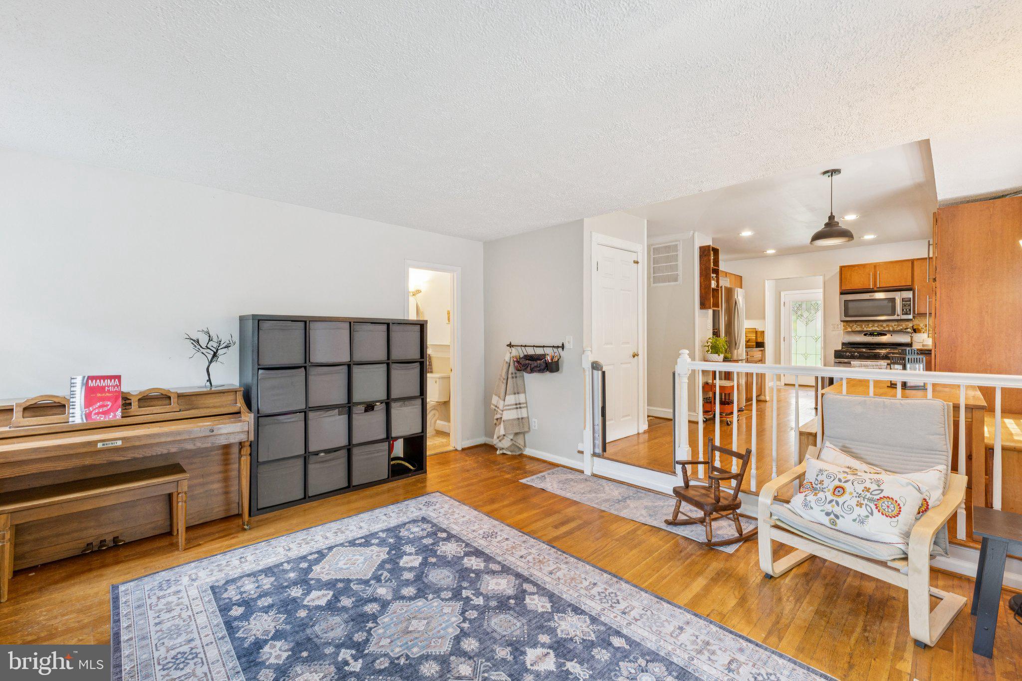 7811 DEN MEADE AVENUE