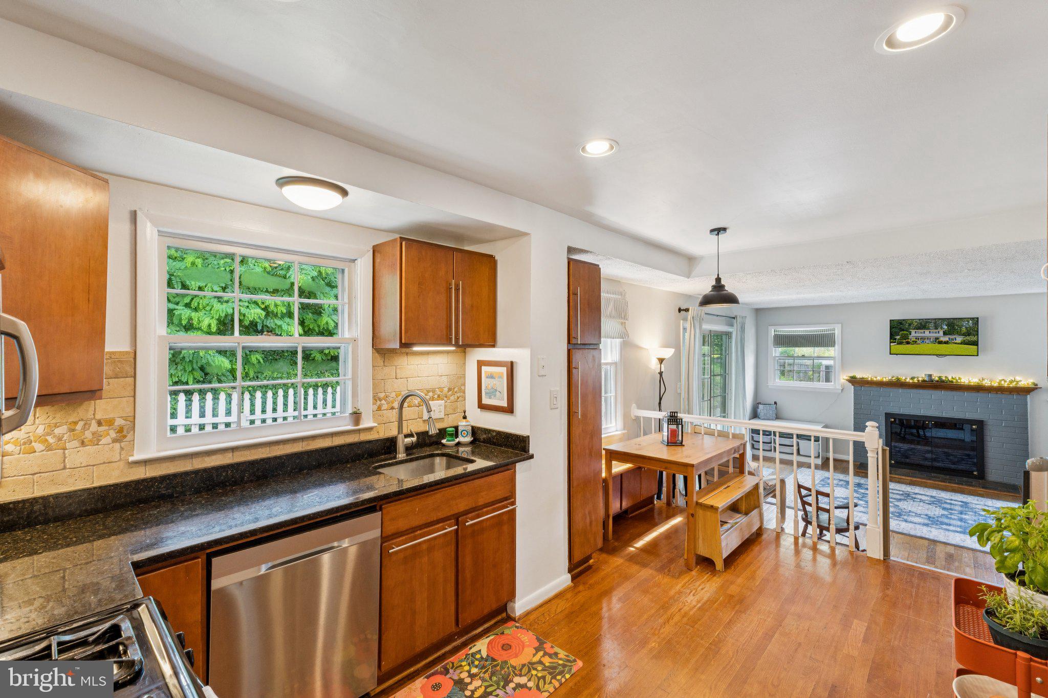 7811 DEN MEADE AVENUE