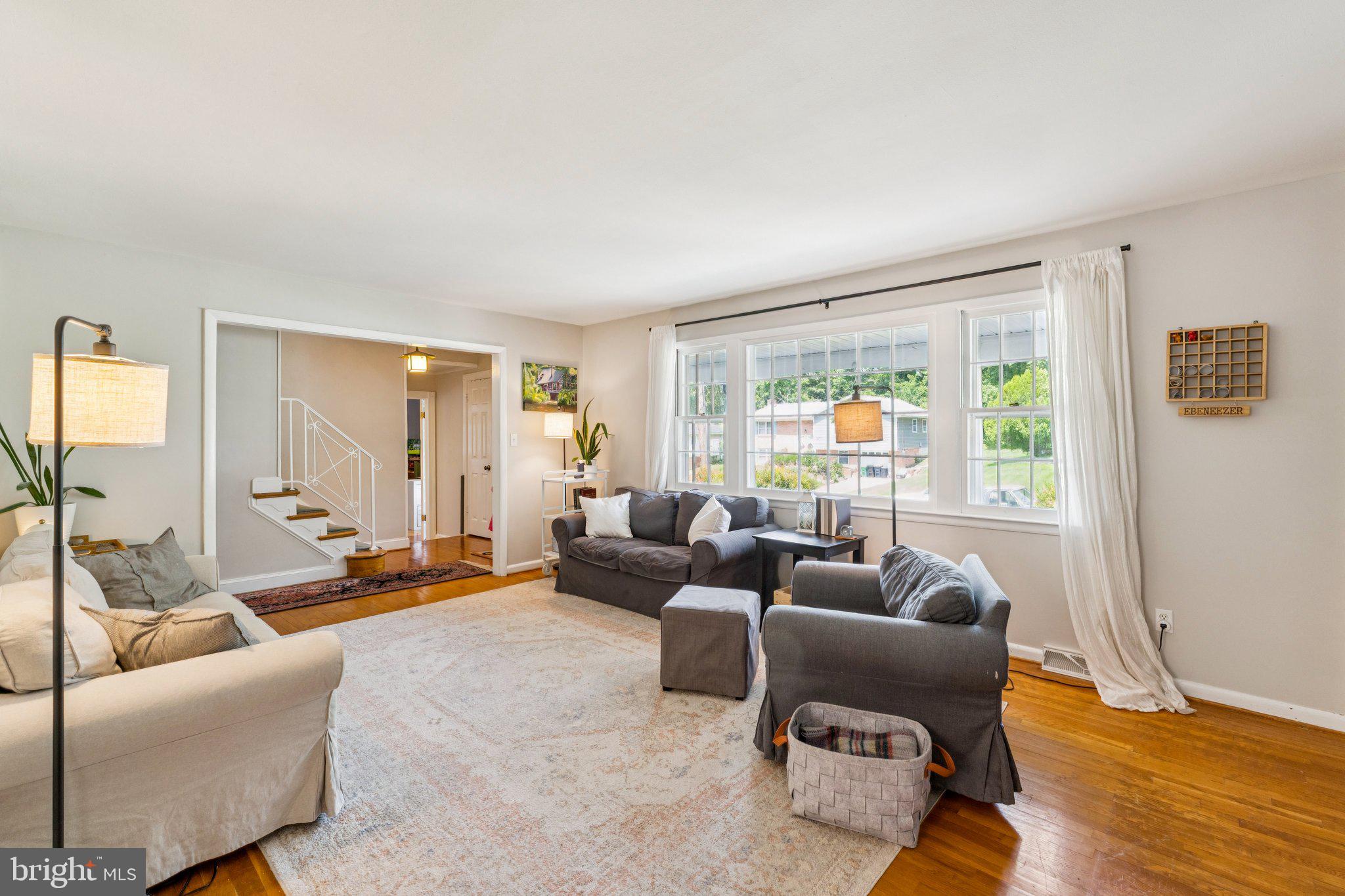 7811 DEN MEADE AVENUE