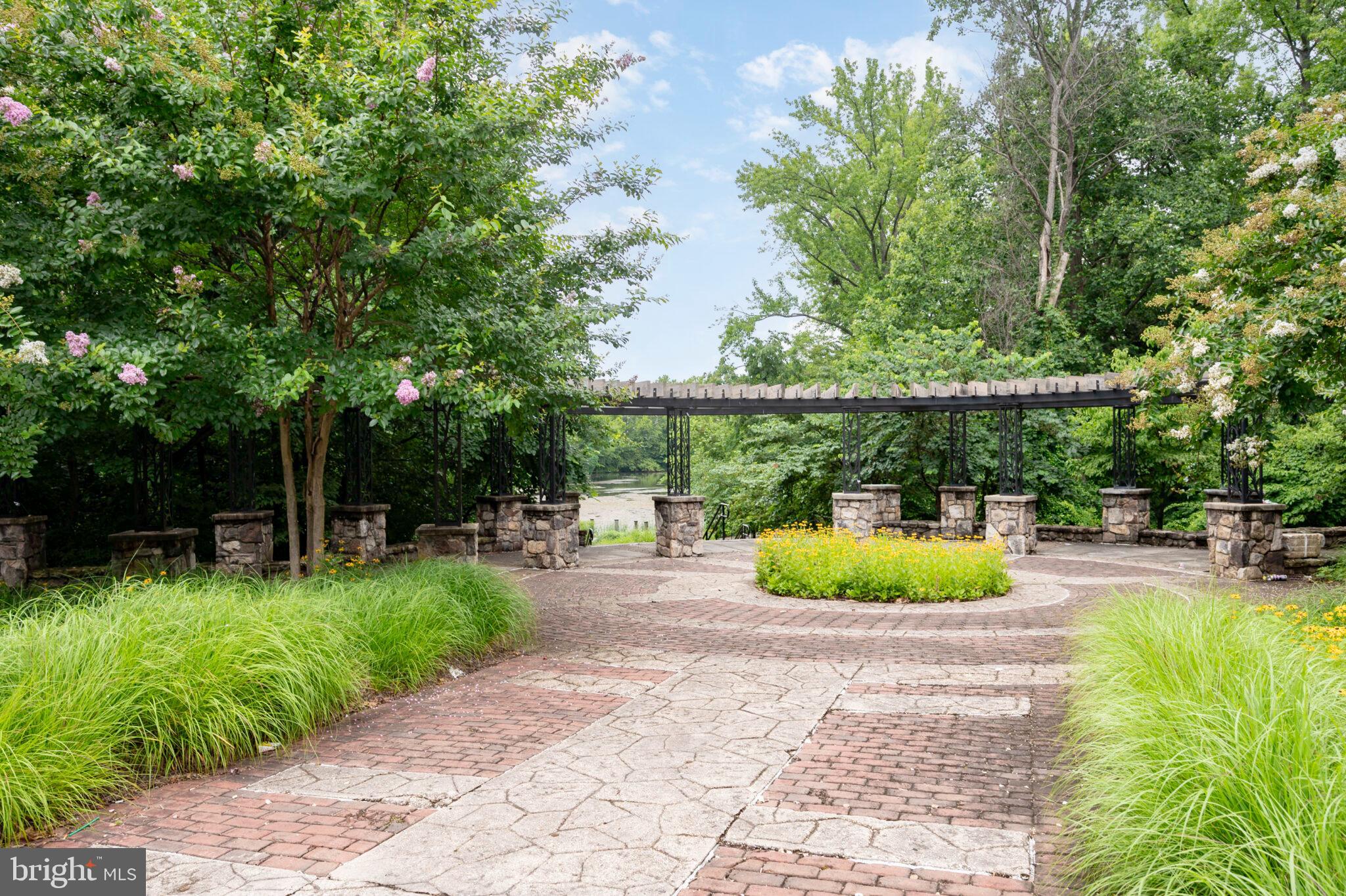 10129 PRINCE PLACE 404-12A