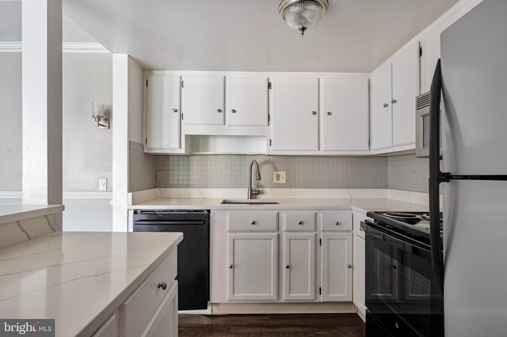 10129 PRINCE PLACE 404-12A