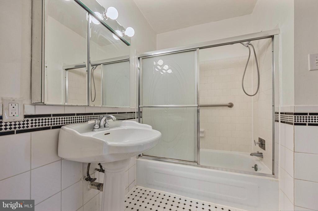 10129 PRINCE PLACE 404-12A