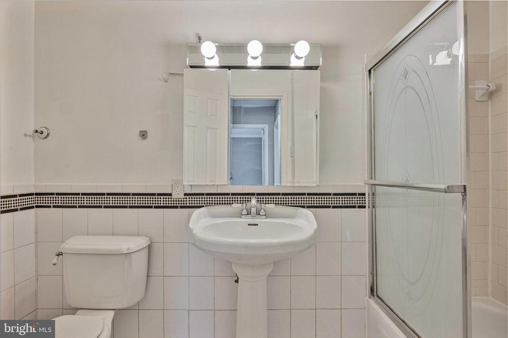 10129 PRINCE PLACE 404-12A