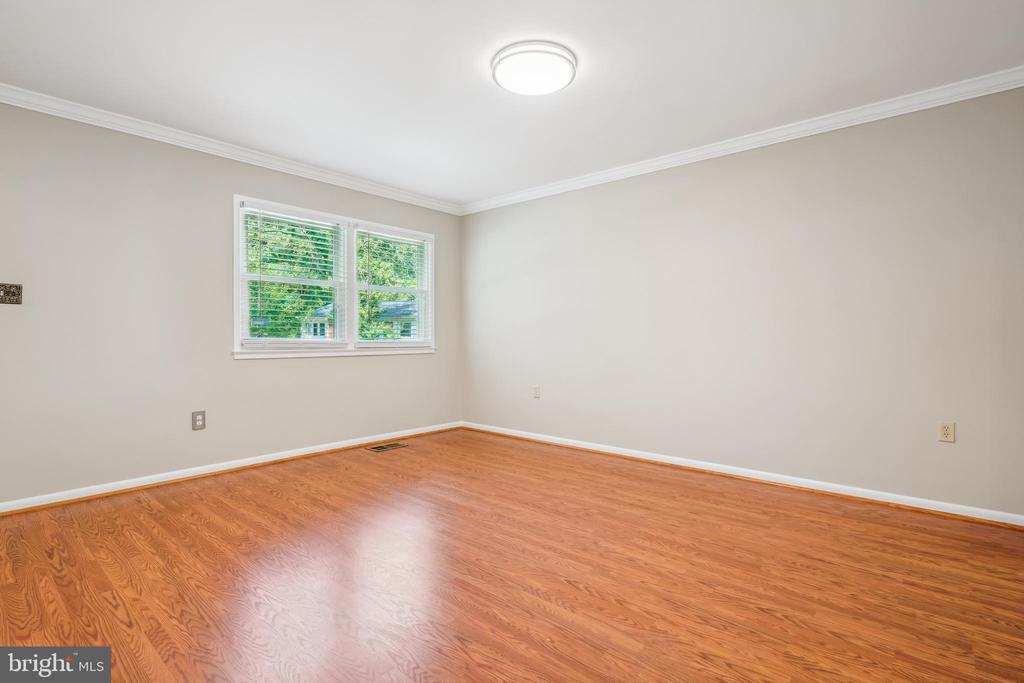 17002 USHER PLACE