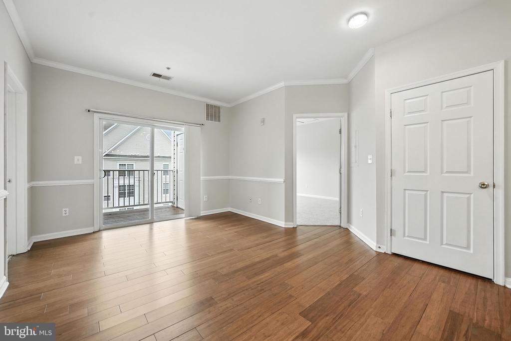 2805 FOREST RUN DRIVE 2-404