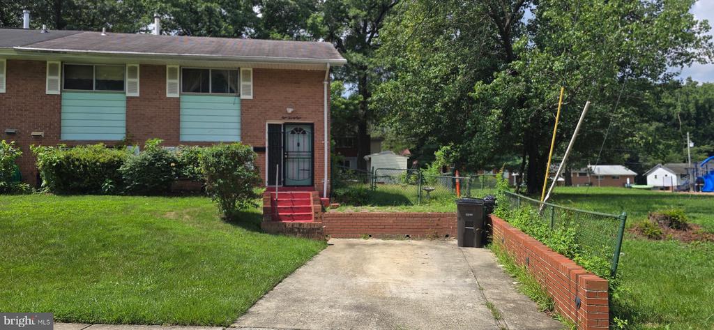 828 BOOKER PLACE