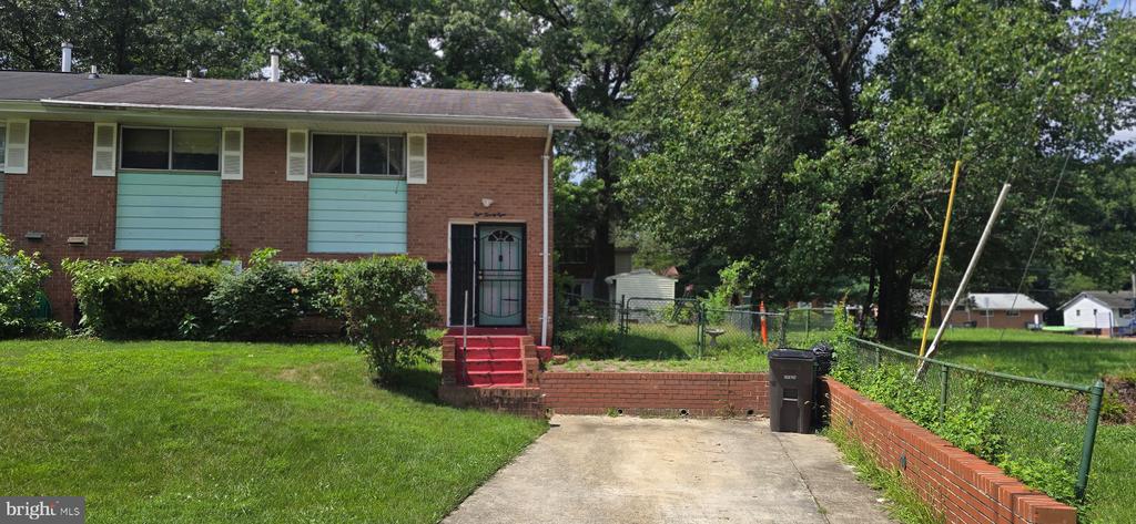 828 BOOKER PLACE