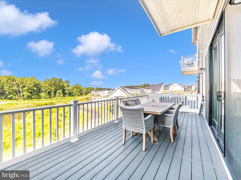 605 GLEN LAKE DRIVE