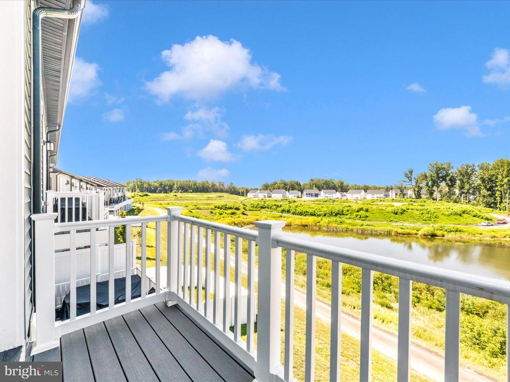605 GLEN LAKE DRIVE