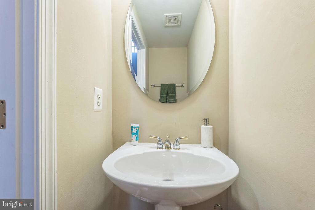10112 COLLINGTON CAMPUS WAY 7