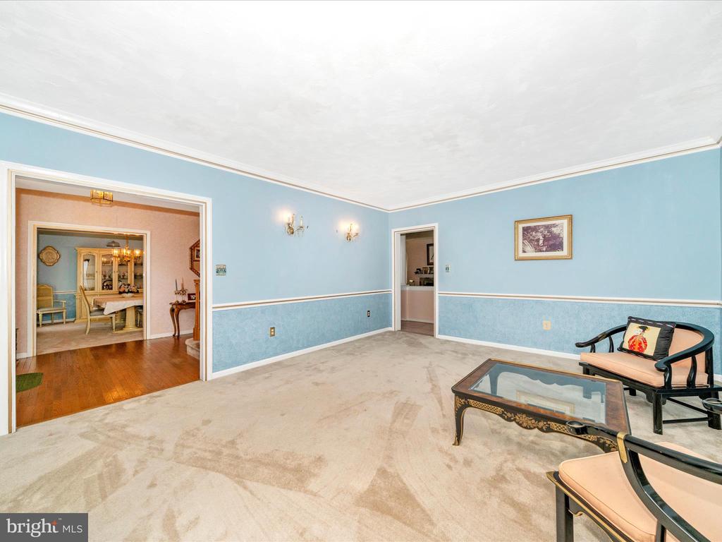 5604 BIDEFORD COURT