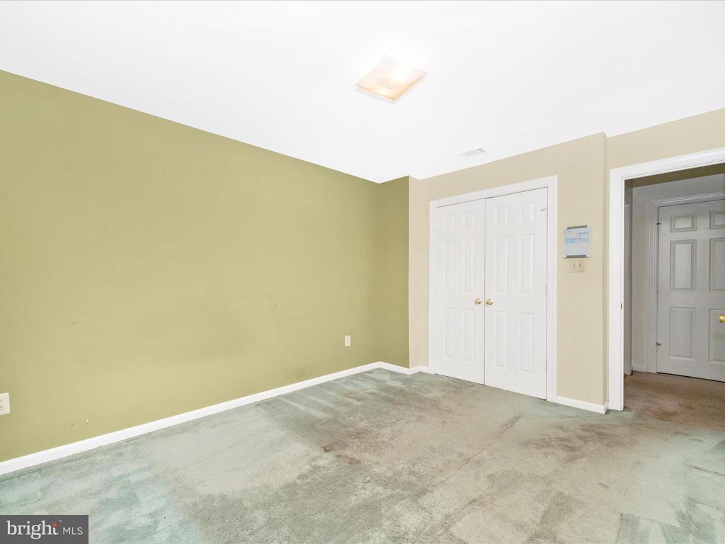 5604 BIDEFORD COURT