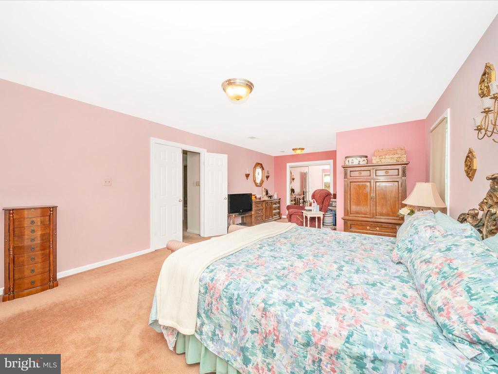 5604 BIDEFORD COURT