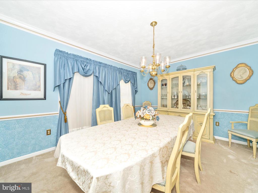 5604 BIDEFORD COURT