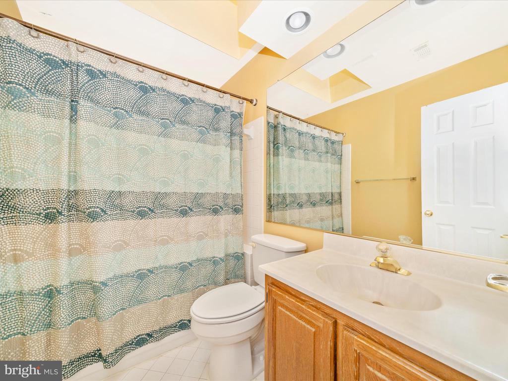 5604 BIDEFORD COURT
