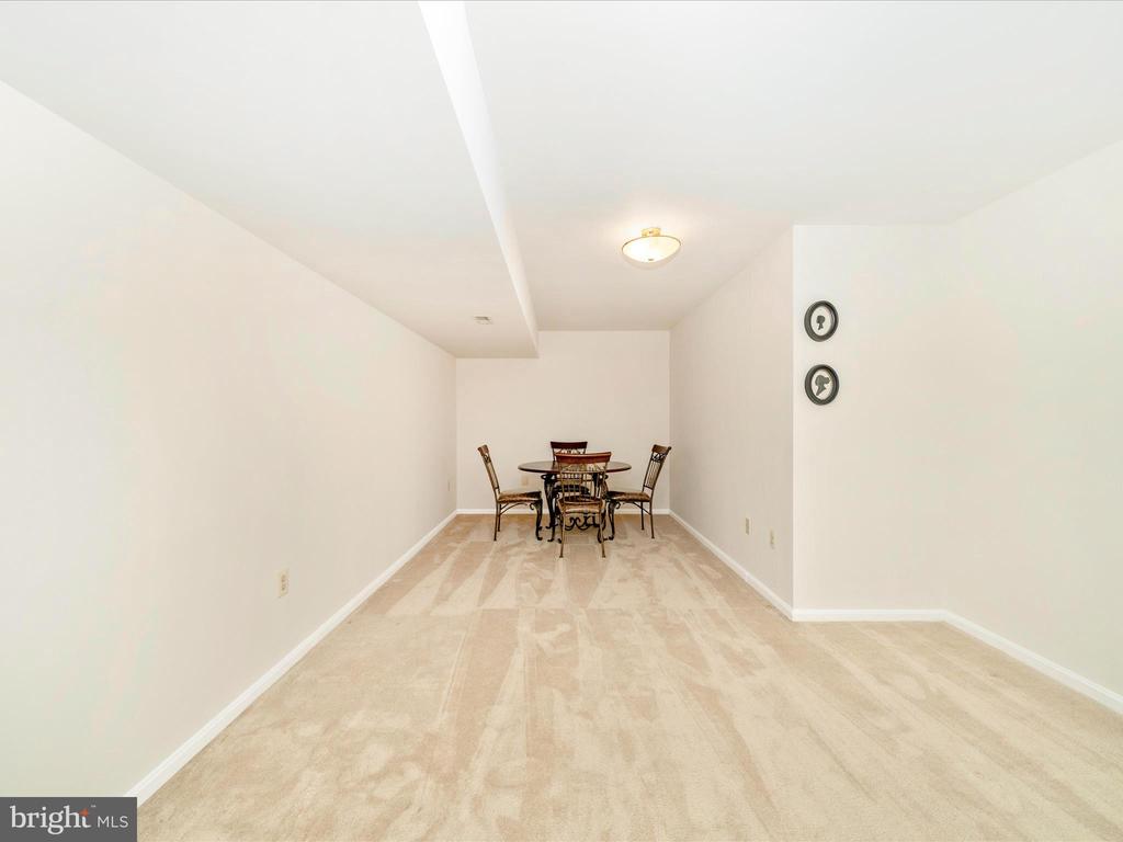 5604 BIDEFORD COURT