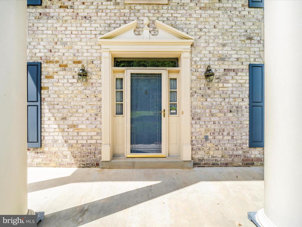 5604 BIDEFORD COURT